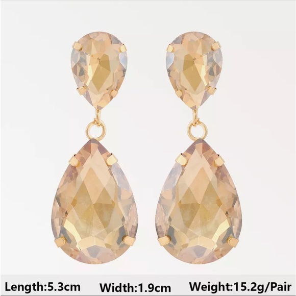Iridescent champagne 🥂 clear earrings - Picture 3 of 3